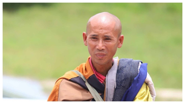 Thich Minh Tue Barefoot Pilgrimage Vietnam: A Journey of Simplicity and Faith